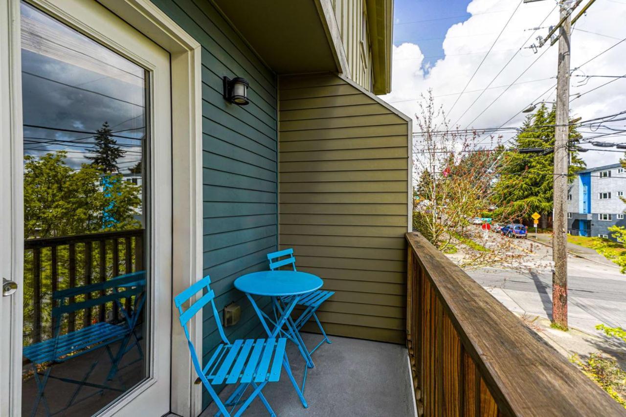 Stylish North Seattle Townhouse- Dual Master Suites 外观 照片