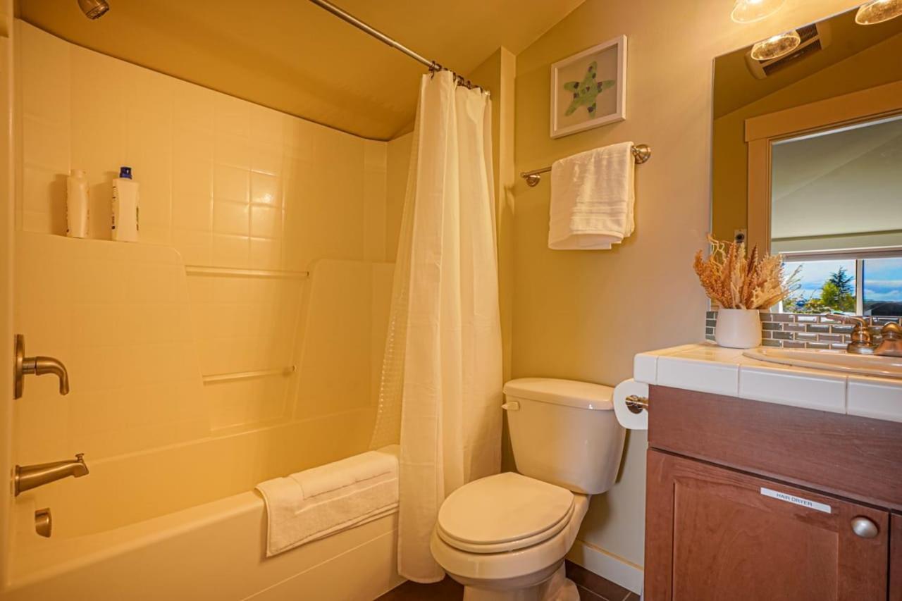 Stylish North Seattle Townhouse- Dual Master Suites 外观 照片