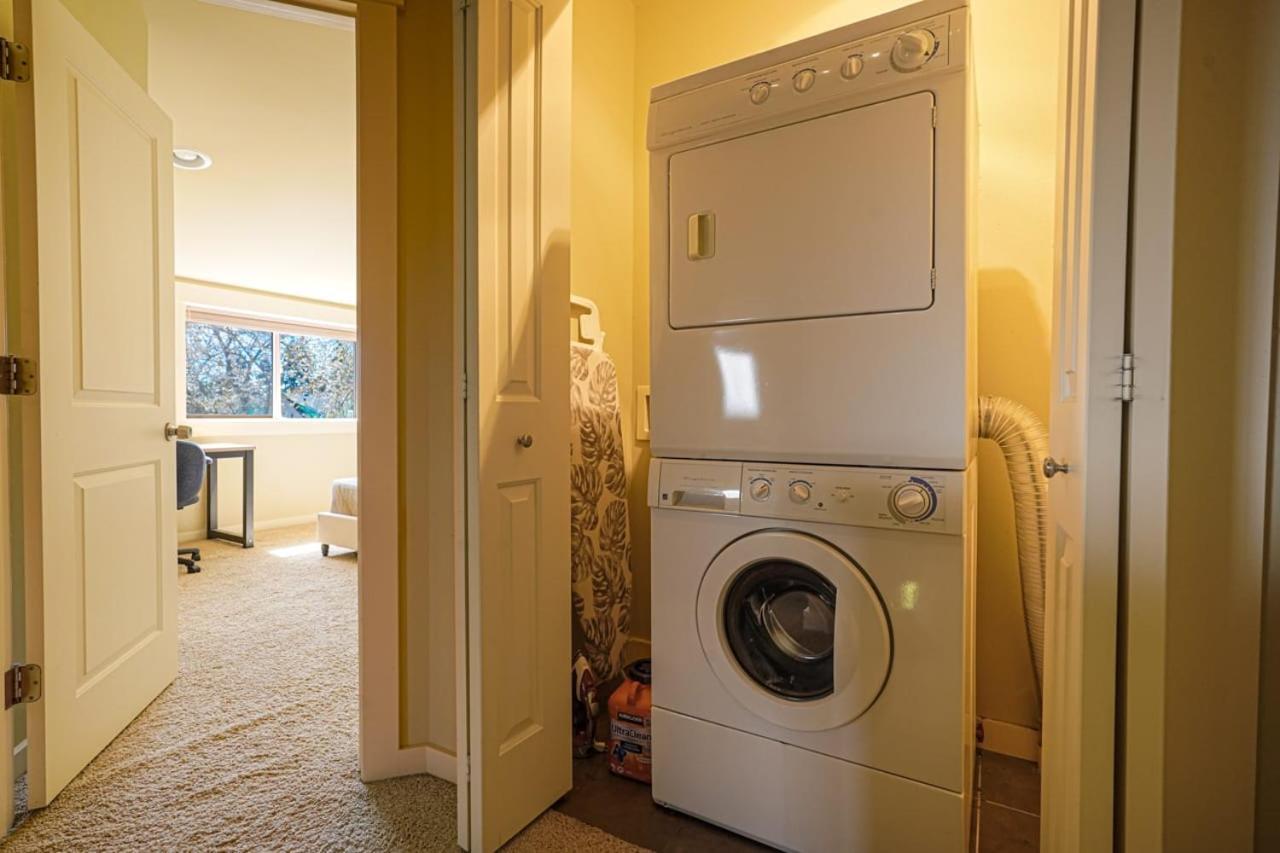 Stylish North Seattle Townhouse- Dual Master Suites 外观 照片