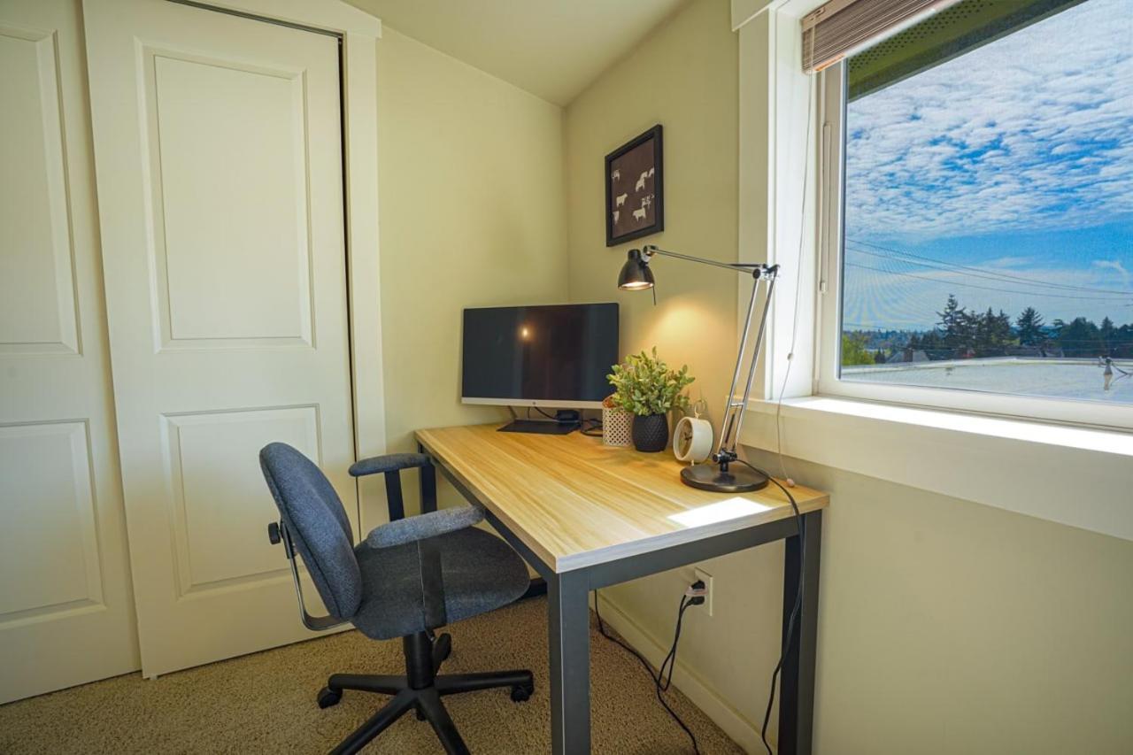Stylish North Seattle Townhouse- Dual Master Suites 外观 照片