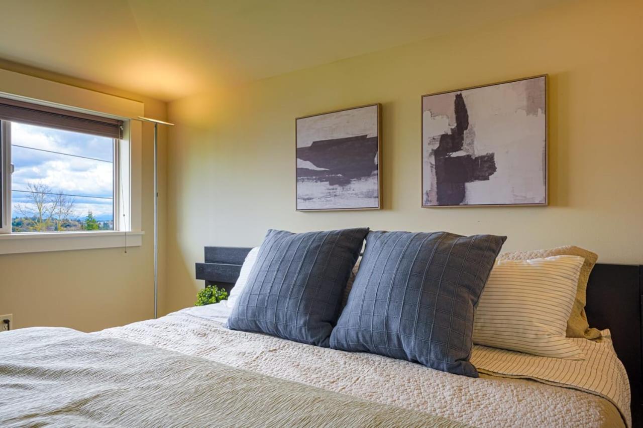 Stylish North Seattle Townhouse- Dual Master Suites 外观 照片