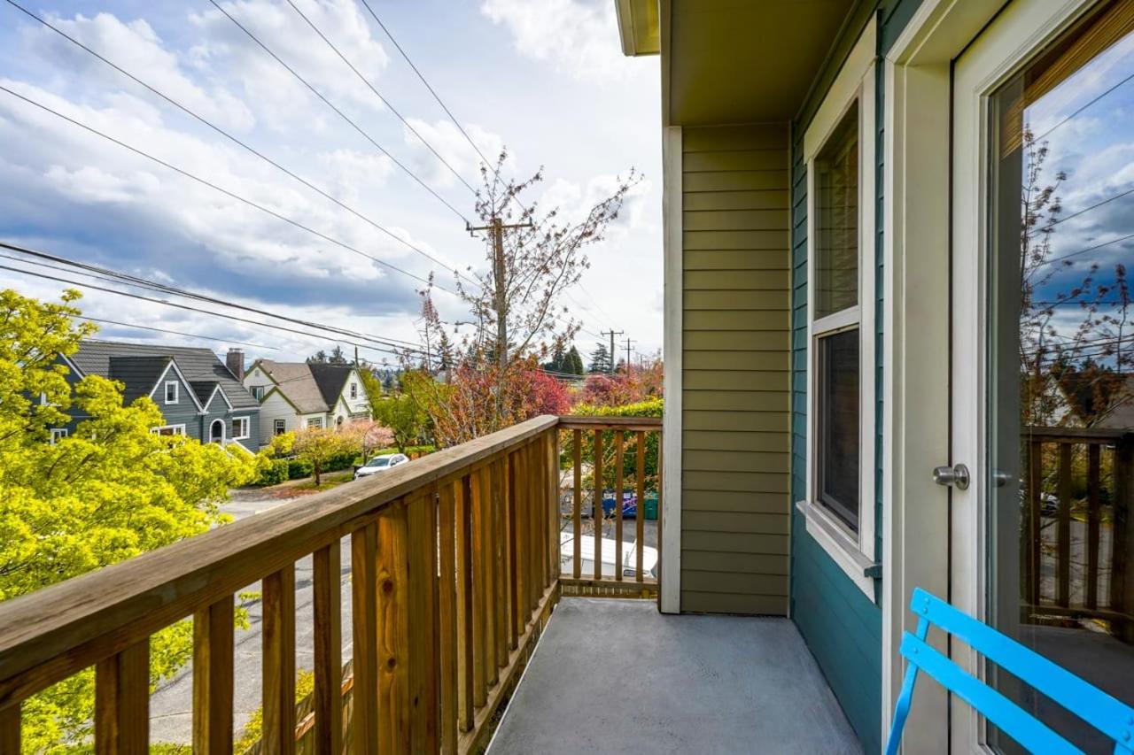 Stylish North Seattle Townhouse- Dual Master Suites 外观 照片